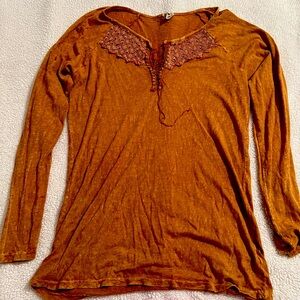 Women’s XL Gimmick by BKE rusty orange brown long sleeve shirt